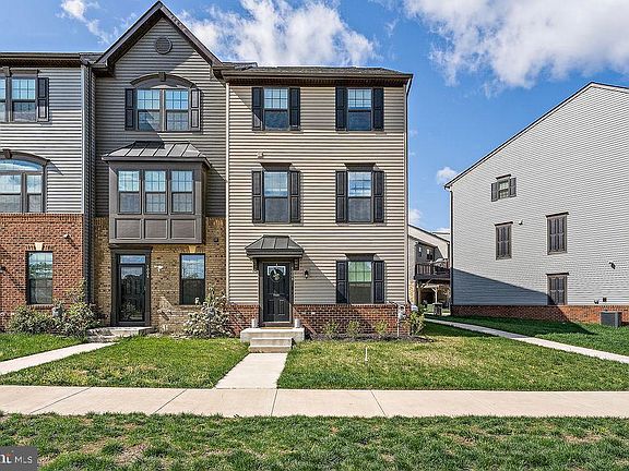 2nd image of 1008 Alum Spring Rd