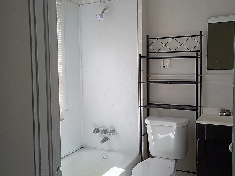 518 6th Ave SW #5 — Photo 7
