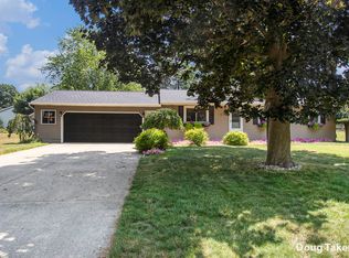 1306 Carol Dr, Hudsonville, MI 49426
