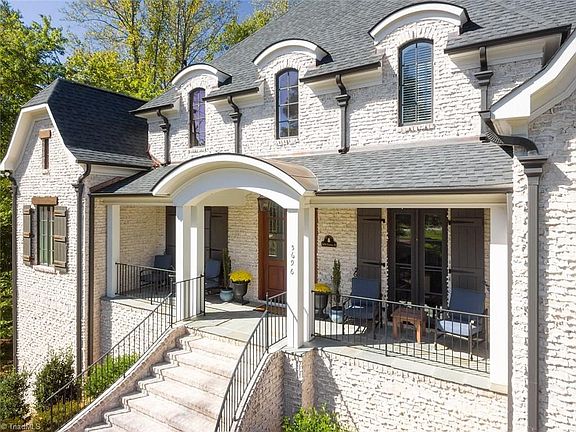 3rd image of 5696 Snow Hill Dr