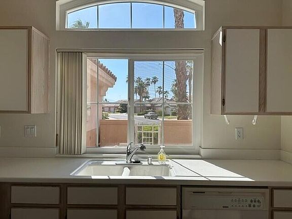 5th image of 37624 Breeze Way