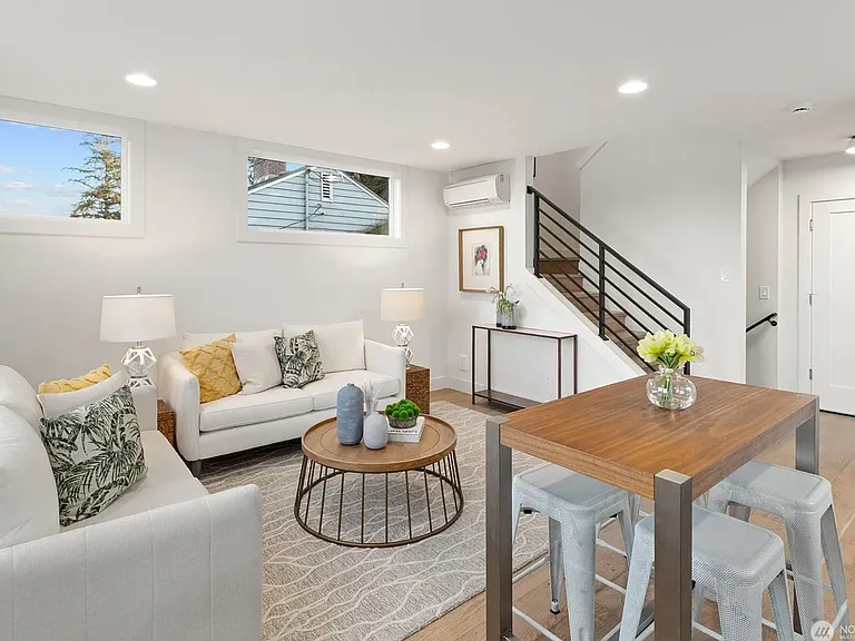 10764 Sand Point Way NE — Photo 2