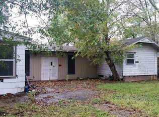 2206 Louisiana St, Baytown, TX 77520