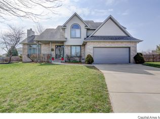 3724 Windshire Dr, Springfield, IL 62704