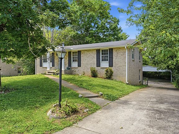 3rd image of 413 Clearwater Dr