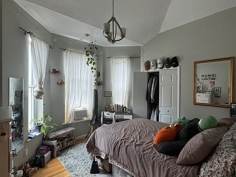 35 Newton St #2 — Photo 13