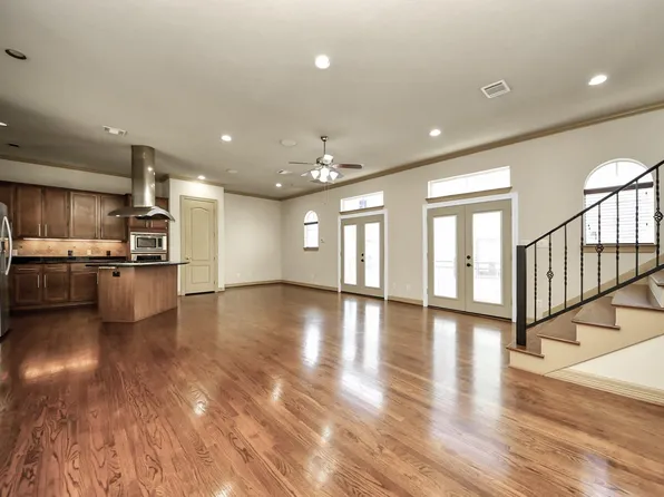 5711 Kiam St, Houston, TX 77007