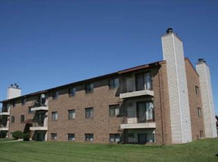 383 Prairiewood Cir S APT 102, Fargo, ND 58103