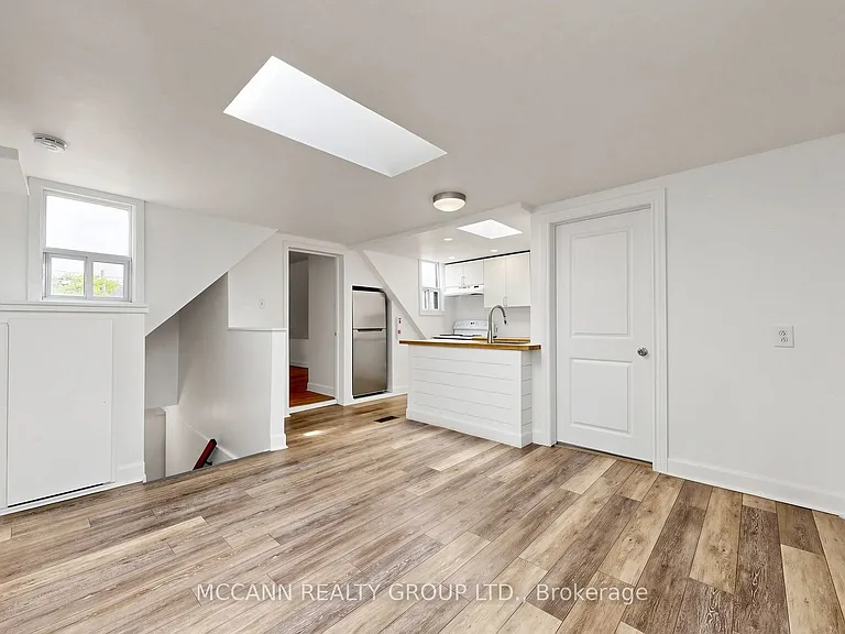 384 Whitmore Ave — Photo 5
