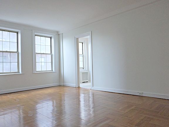 4th image of 698 W End Ave APT 7C
