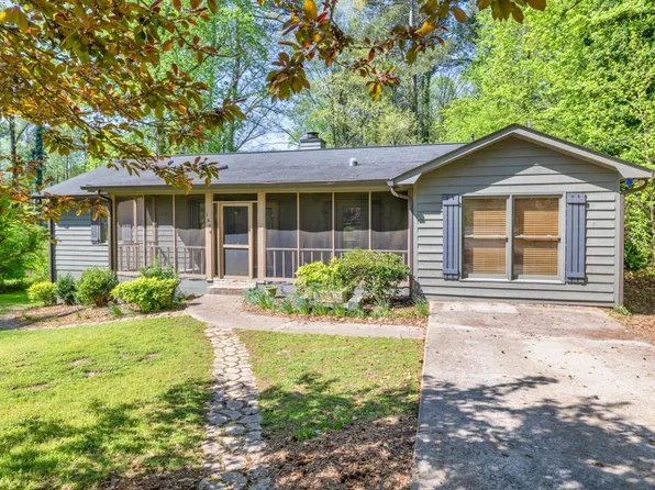 1878 Suwanee Roberts Ct, Lawrenceville, GA 30043