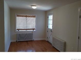 15 E 49th St, Brant Beach, NJ 08008