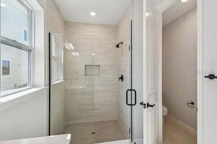 3077 Voyager Ave — Photo 12