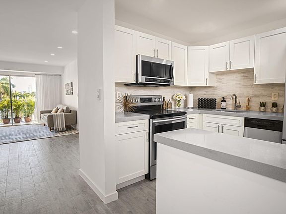 2nd image of 1605 Pennsylvania Ave APT 502