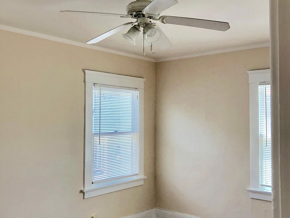 2nd image of 1760 E 1st St #1