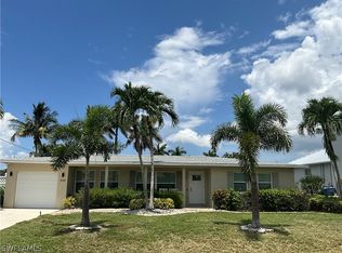 5332 Mayfair Ct, Cape Coral, FL 33904