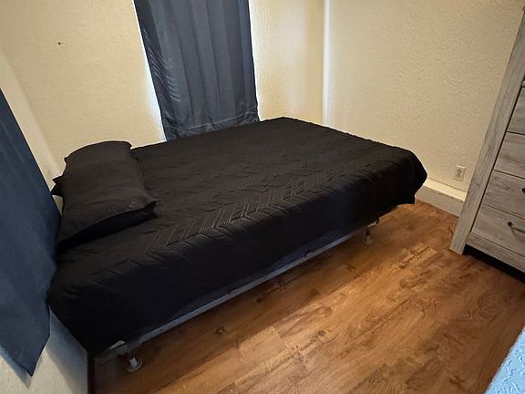 4th image of 101 Sunshine Ln