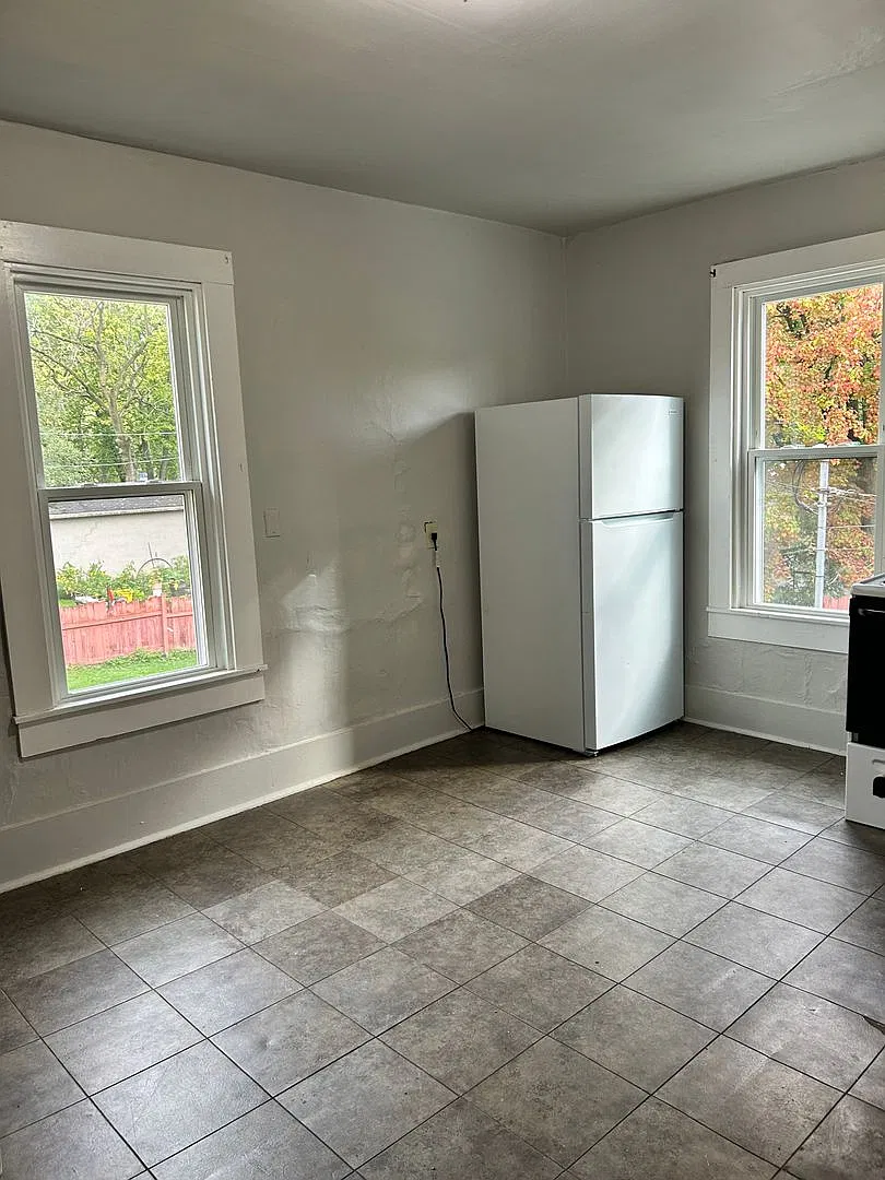 Two bedroom apartment — Photo 4
