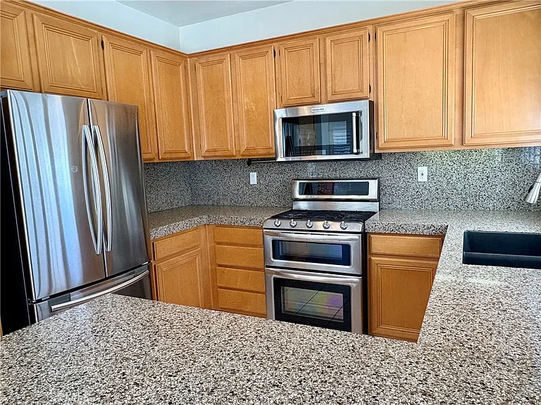 17 Lucente Ln — Photo 12