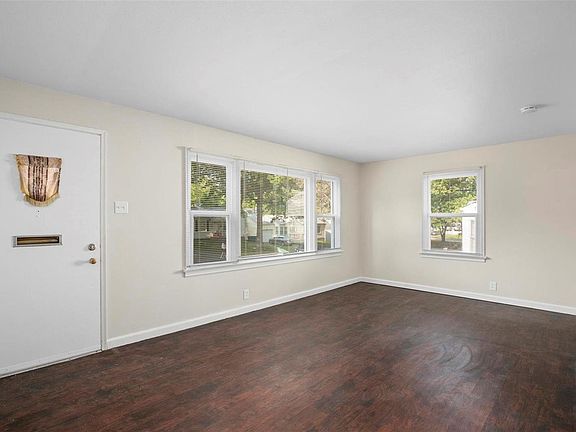 3rd image of 1138 Laire Dr