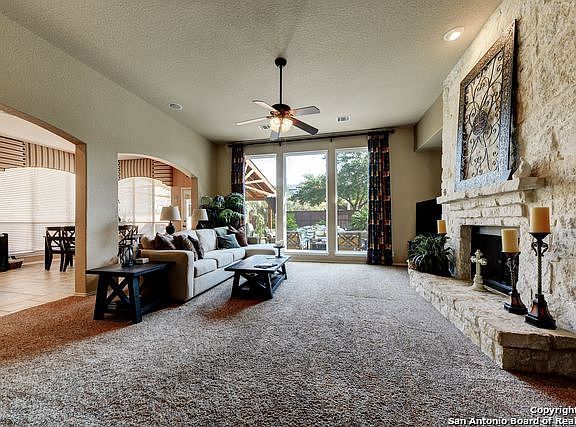 5th image of 12811 Terrace Holw