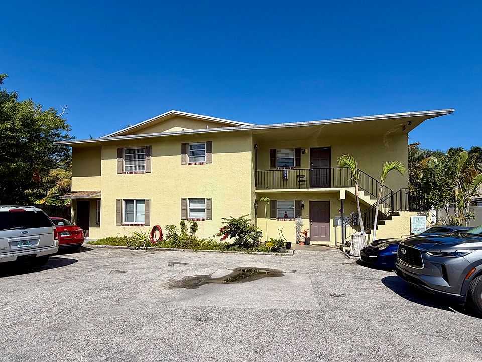 1st image of 5811 NE 14th Rd APT 4