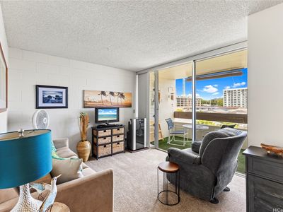 1555 Pohaku St APT A405, Honolulu, HI, 96817