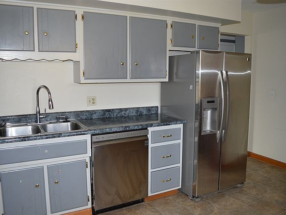 4th image of 1212 McIntyre Dr