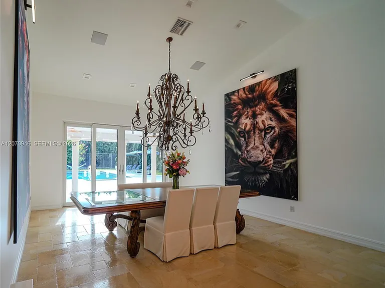8134 Twin Lake Dr — Photo 7