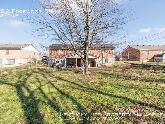 5th image of 322 Edgewood Dr #A