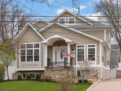 117 N Park Blvd, Glen Ellyn, IL, 60137