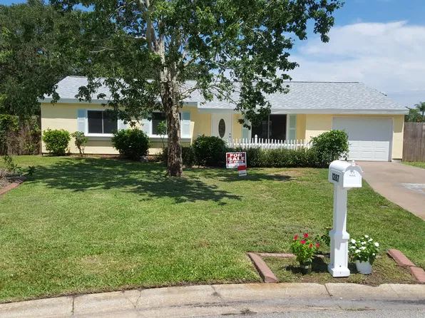 1287 Linmoor Cir NE, Palm Bay, FL 32907