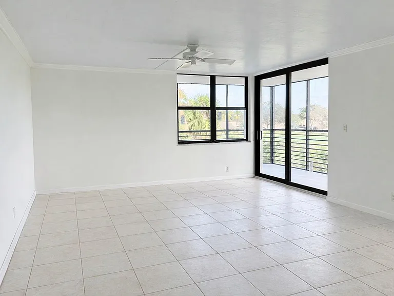 3800 N Hills Dr #315 — Photo 4