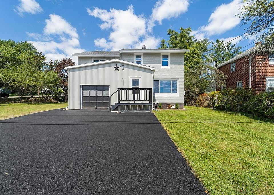 1st image of 2955 Pleasant Dr