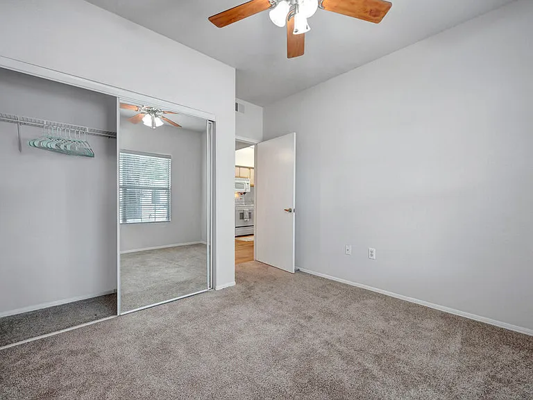 La Calera Apartments — Photo 22