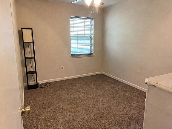 2nd image of 2713 Northridge Dr