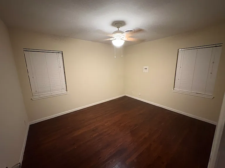 8639 Sonneville Dr — Photo 8