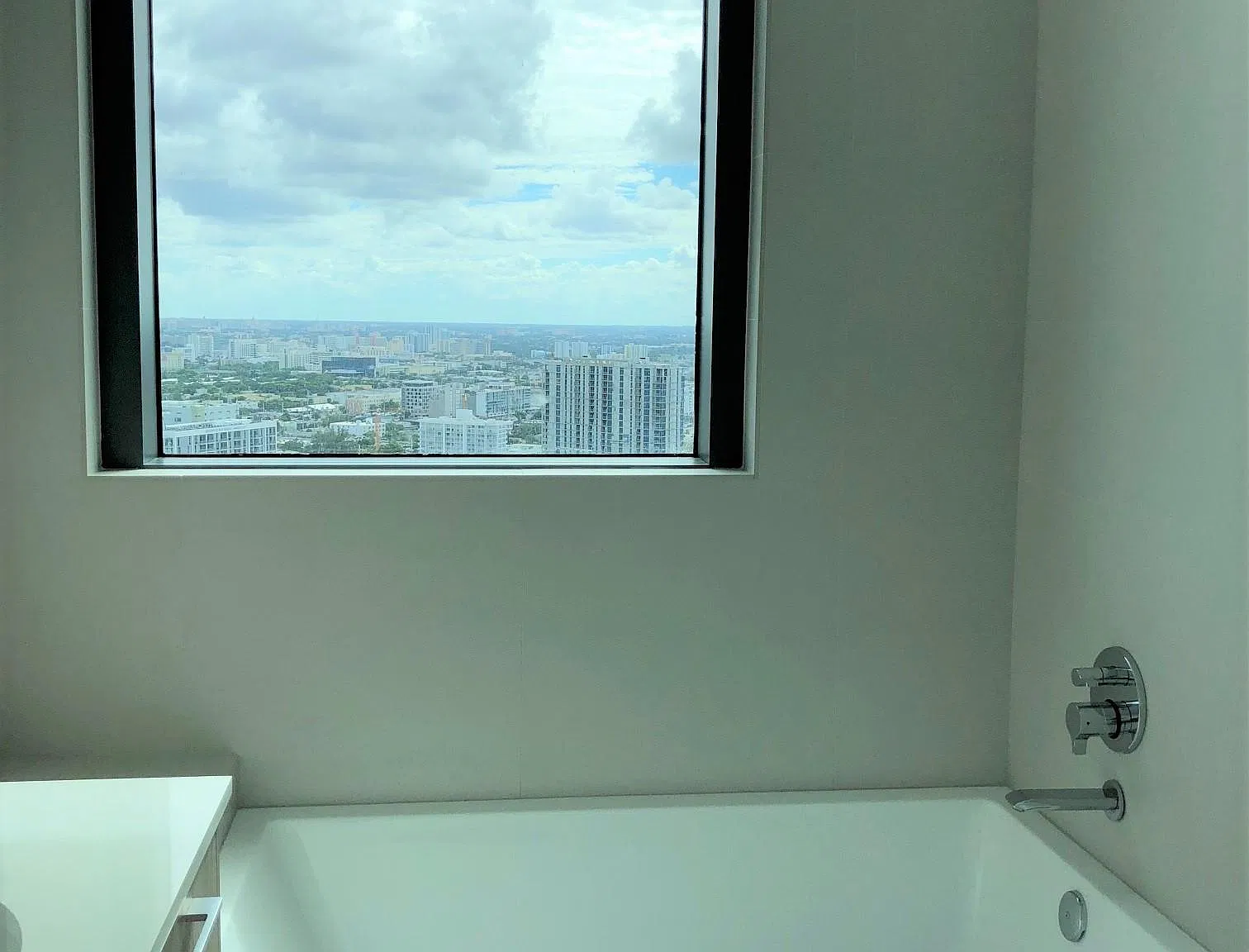 2 bed, 1148 sqft, $3,800 — Photo 3