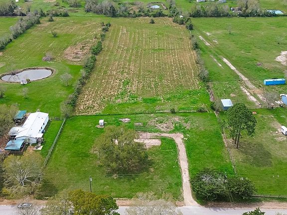 2nd image of 10234 Oberrender Rd