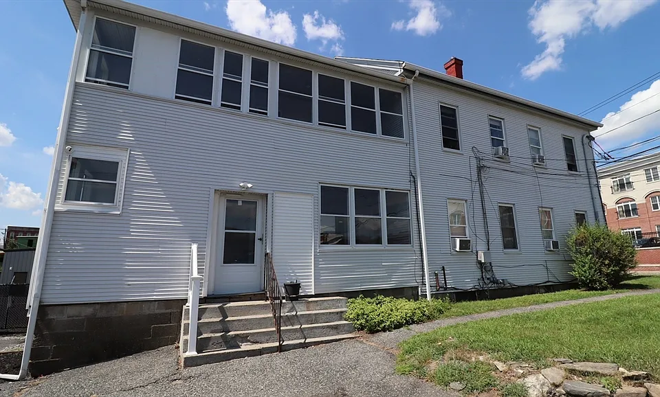 17 Brigham St #23