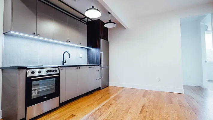 Rented by Nooklyn NYC LLC | media 4