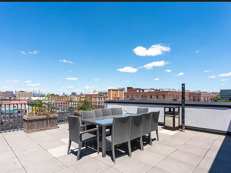 1536 Putnam Ave #1D — Photo 7