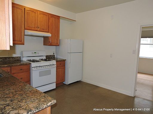3rd image of 465 Church St