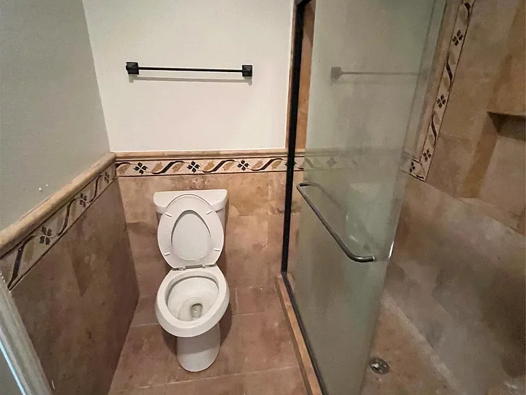 15506 Waldron Cir #A — Photo 29