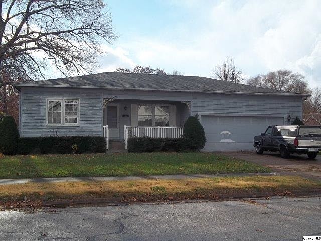 Home for Sale in Quincy, IL $79,900