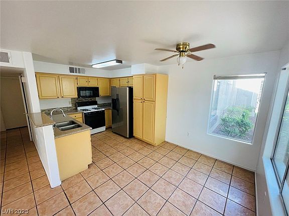 5th image of 5710 E Tropicana Ave Unit 1230