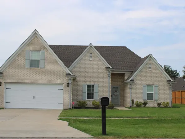 1168 L H Polk St, Marion, AR 72364