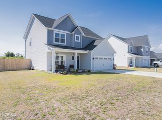 411 Elgin Rd, Hubert, NC 28539