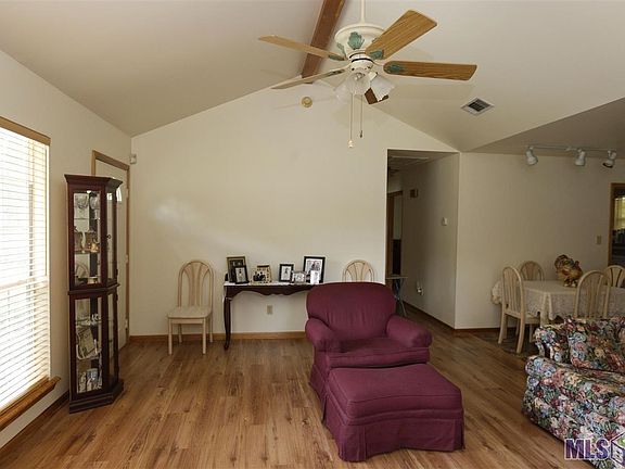 5th image of 1121 N Anita Ave