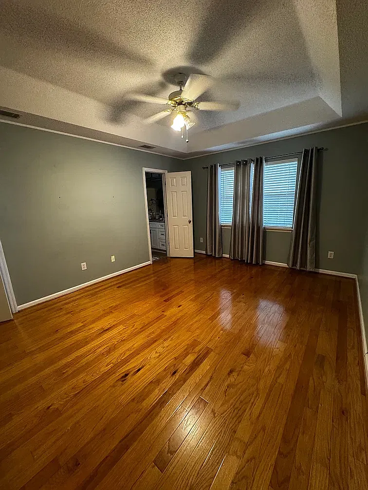 3 bed, 1350 sqft, $1,750 — Photo 3